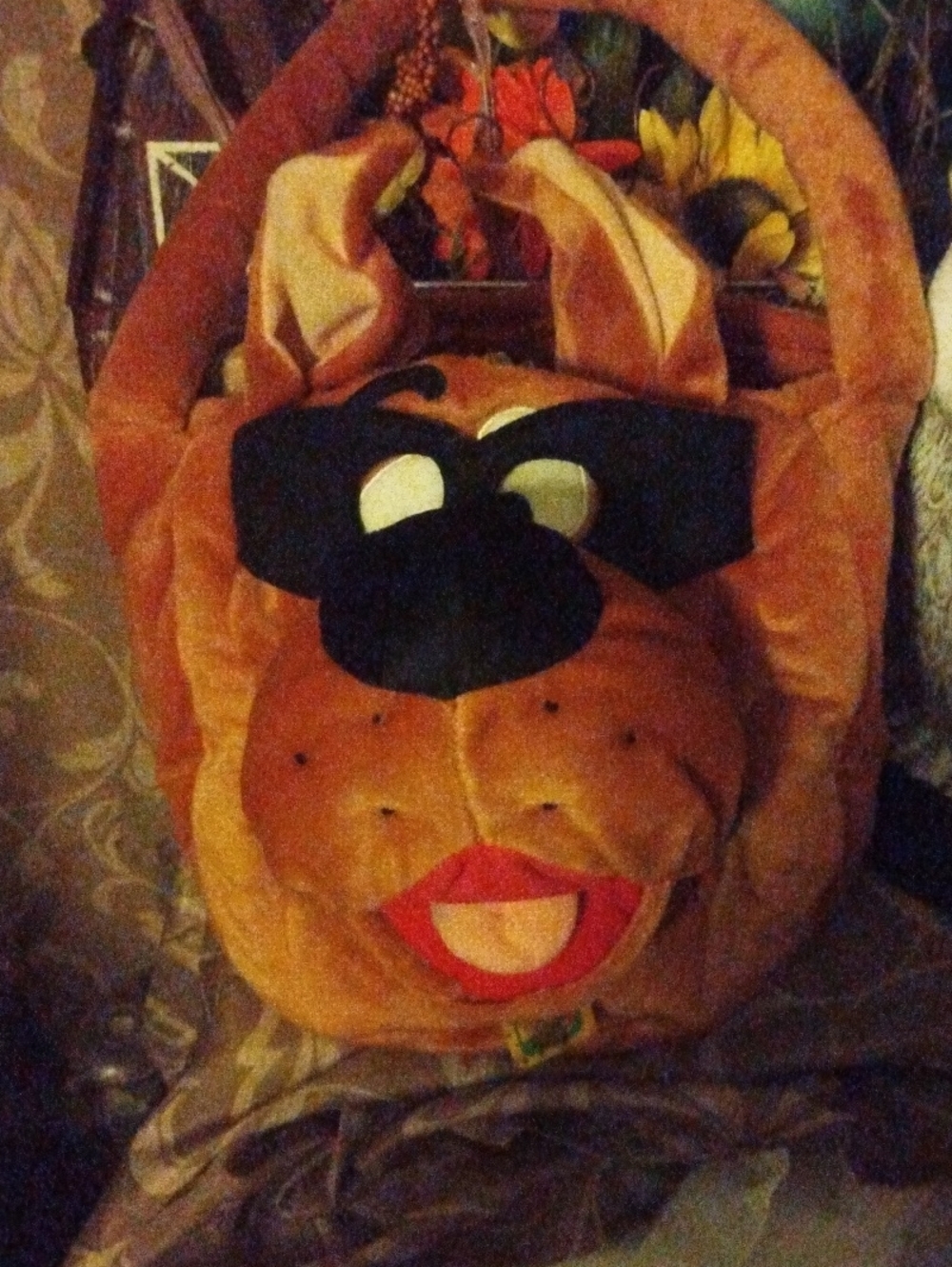 Scooby-Doo! Face Sherpa Tote Bag in Orange & Black